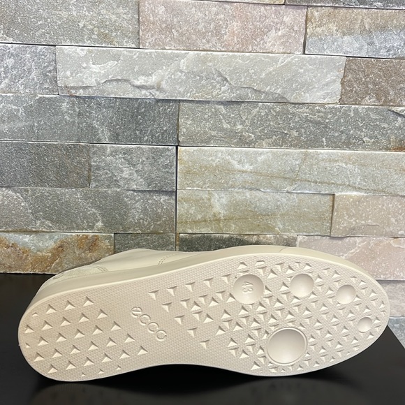 ECCO Men's Street Lite Sneaker - Picture 13 of 13